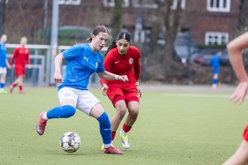 Bild 350 - wCJ Eimsbuettler TV - Holstein Kiel : Ergebnis: 0:1